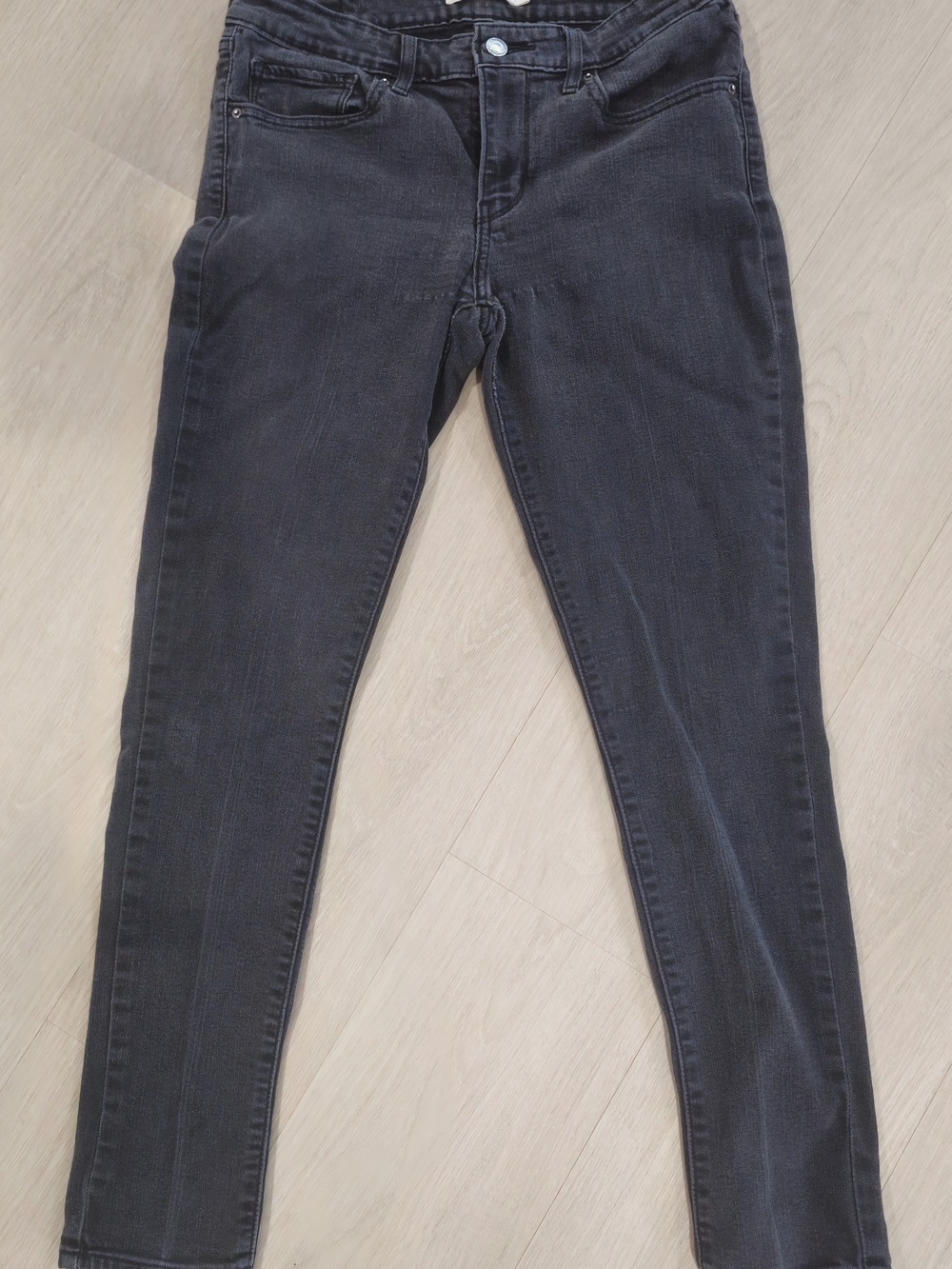Levi's 711 Skinny High-Rise Jeans